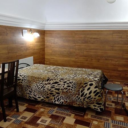Дерибасовская. Центр Odessa Extérieur photo