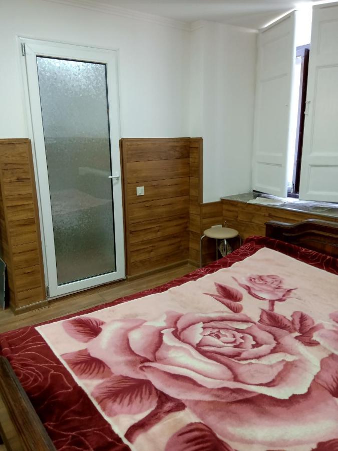 Дерибасовская. Центр Odessa Extérieur photo